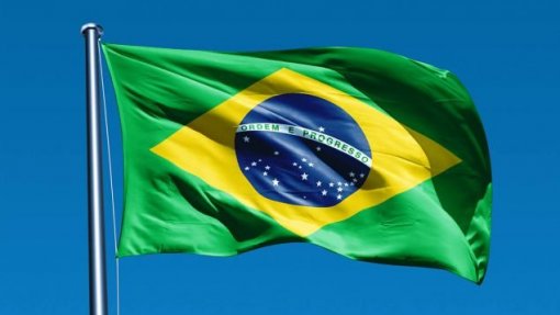 Covid-19: Brasil regista 92 mortos e ultrapassa três mil infetados