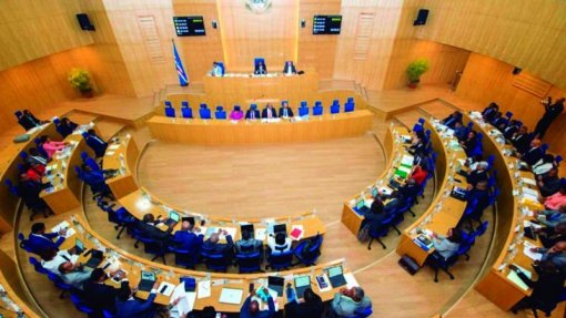 Covid-19: Parlamento de Cabo Verde aprova declaração do estado de emergência (ATUALIZADA)