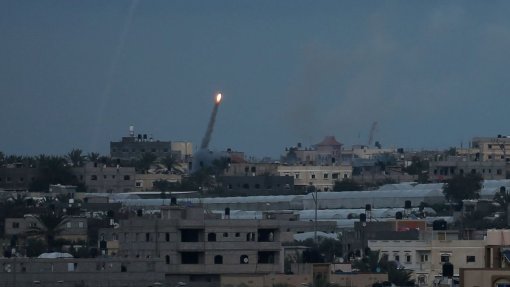 Covid-19: Bombardeamento israelita em Gaza em plena crise do novo coronavírus
