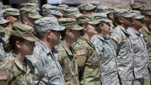 Covid-19: Trump assina ordem para colocar no ativo militares na reserva