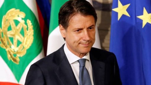 Covid-19: Falta de resposta da UE gera indignação em Itália