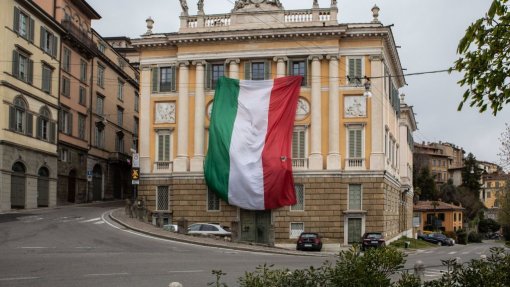 Covid-19: Itália com mais 1.648 casos e 812 mortes, ritmo dos contágios em baixa