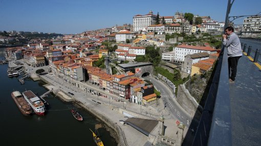 Covid-19: PSD/Porto diz que cerca sanitária não faz sentido e questiona critérios da DGS