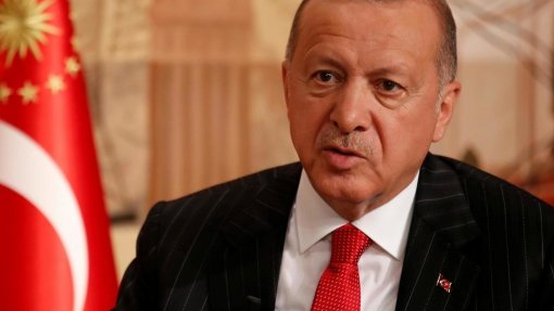 Covid-19: Presidente turco lança campanha de ajuda aos cidadãos de baixos rendimentos