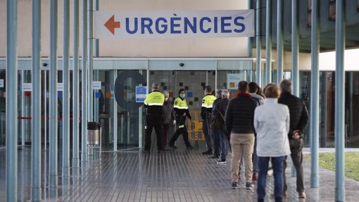 Covid-19: Espanha regista novo recorde com 849 mortos num só dia