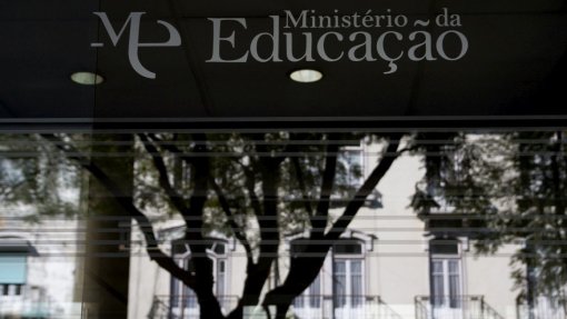 Covid-19: Notas comunicadas diretamente aos alunos - Ministério