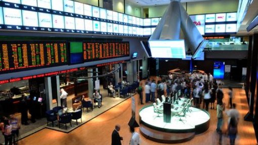 Covid-19: Bolsa de valores brasileira regista pior trimestre da história