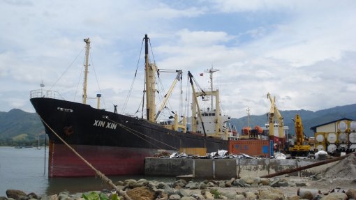 Covid-19: Porto de Díli continua a funcionar, mas com incerteza nos produtos