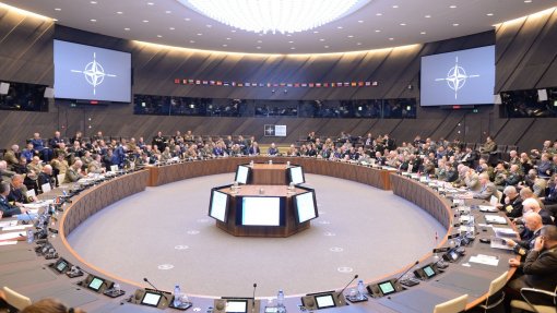 Covid-19: Primeira reunião virtual da NATO dedicada a medidas para conter pandemia
