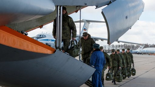 Covid-19: Rússia envia avião com ajuda humanitária para os Estados Unidos