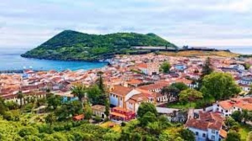 Covid-19: Hotel de confinamento de passageiros que chegam aos Açores com “capacidade máxima”