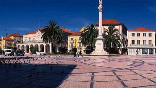 Covid-19: Escola básica de Setúbal passa a ser novo centro de testes no concelho