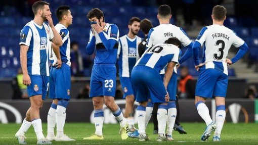 Covid-19: Seis membros da equipa principal do Espanyol já receberam alta médica