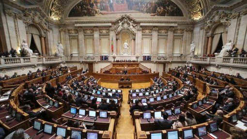 Covid-19: PCP alarga a todas as câmaras medidas de “gestão financeira”