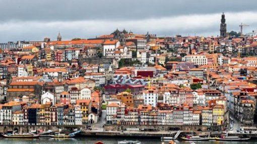 Covid-19: Câmara do Porto quer isentar rendas de 257 estabelecimentos até junho