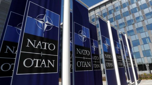 Covid-19: NATO procura soluções para evitar que pandemia afete a área da Defesa