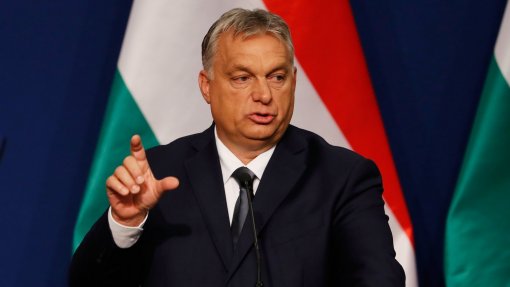 Covid-19: Viktor Orbán acusa União Europeia de falta de cooperação