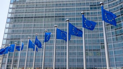 Covid-19: Bruxelas admite “controvérsia política” sobre emissão conjunta de dívida
