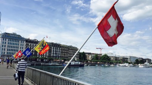 Covid-19: Emigrantes na Suíça procuram ajuda para regressarem a casa