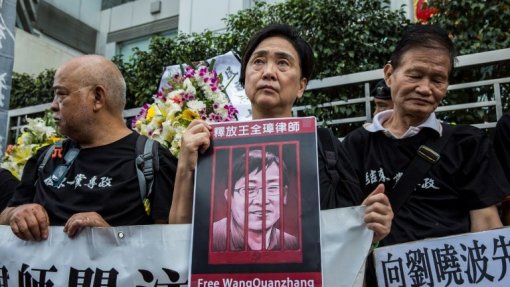 União Europeia encara positivamente libertação de preso político chinês