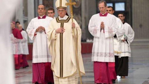 Covid-19: Papa inicia Semana Santa com celebração litúrgica sem presença de fiéis