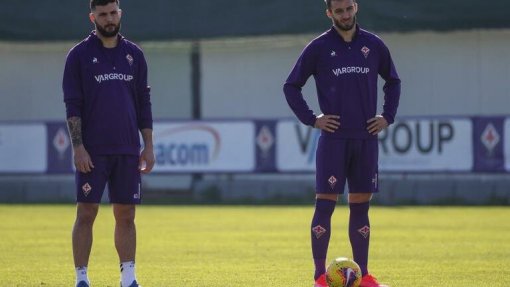 Covid-19: Futebolistas Cutrone, Pezzella e Vlahovic recuperados após teste positivo