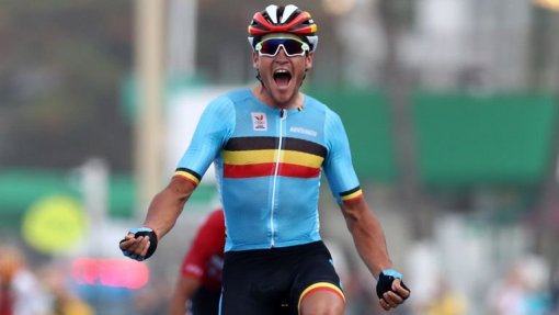 Covid-19: Van Avermaet espera ganhar Volta a Flandres na estrada ainda em 2020