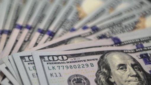 Covid-19: Fed avança com 2,3 biliões de dólares para apoiar economia