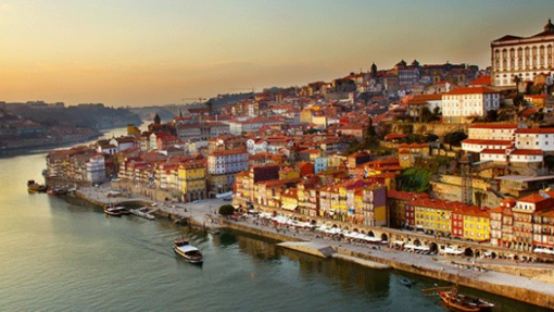 Covid-19: Hotéis do Porto abertos para profissionais de saúde com almoços de Páscoa &#039;take away&#039;