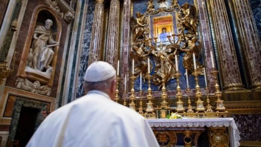 Covid-19: Doença despertou para &quot;delírio da omnipotência&quot; - Vaticano