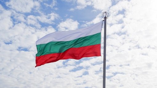 Covid-19: Bulgária impõe uso obrigatório de máscara