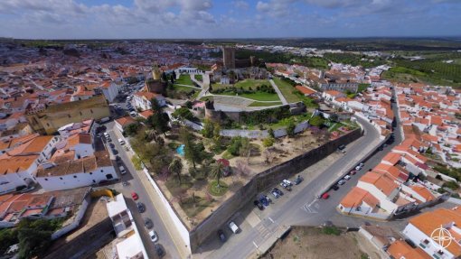 Covid-19: Sobe para 32 o número de pessoas infetadas em bairro na periferia de Moura