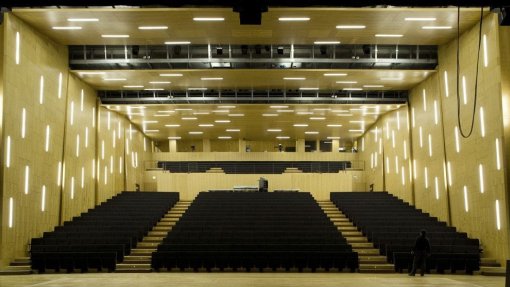 Covid-19: Teatro Municipal da Guarda propõe visitas virtuais