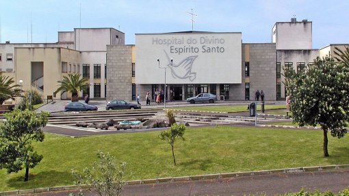 Covid-19: Hospital de Ponta Delgada tem 200 profissionais de saúde em quarentena