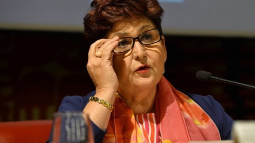 Covid-19: Ministra italiana defende regularização de 600.000 estrangeiros