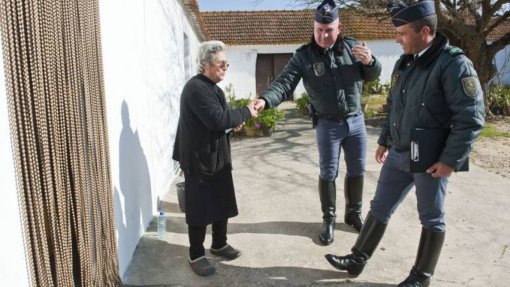Covid-19: Mais de 8000 idosos contactados por telefone pela GNR na Páscoa
