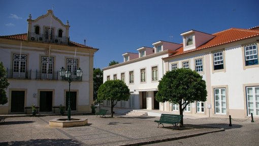 Covid-19: Vila Nova da Barquinha disponibiliza 67 camas para acolhimento temporário