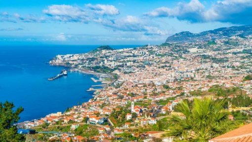 Covid-19: Sindicato da Hotelaria alerta para “aproveitamento” do ‘lay-off’ contra trabalhadores na Madeira