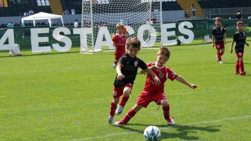 Covid-19: Fim do futebol de formação pode ter impacto psicossocial e cognitivo