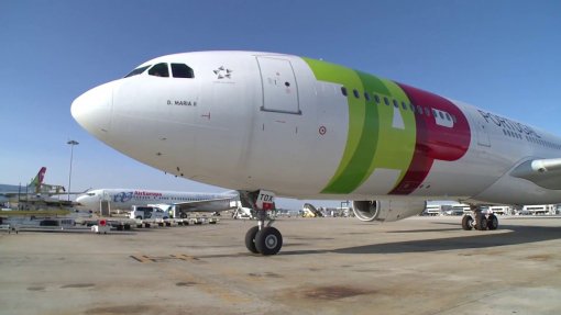 Covid-19: Primeiro voo fretado pelo Brasil para repatriamento de 1.300 turistas partiu de Lisboa