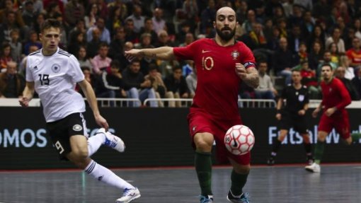 Covid-19: Futura equipa de Ricardinho campeã francesa pela primeira vez