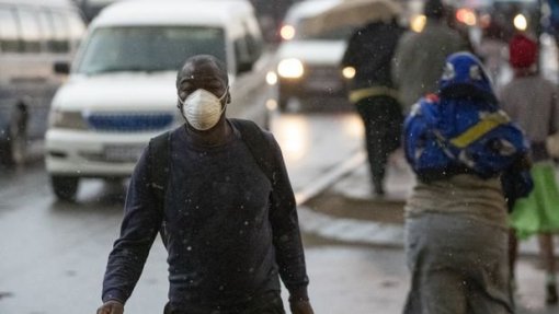 Covid-19: ONU e UA entregam material essencial para combate à pandemia em África