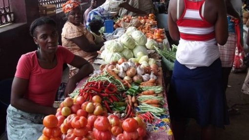 Covid-19: Governo de São Tomé encerra principal mercado da capital