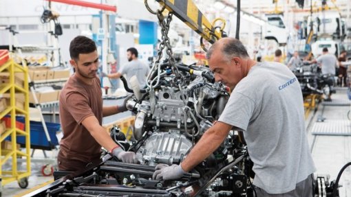 Covid-19: Fábrica da Mitsubishi no Tramagal retoma produção em 04 de maio