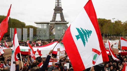 Covid-19: Manifestação anti-poder no Líbano apesar do recolher obrigatório