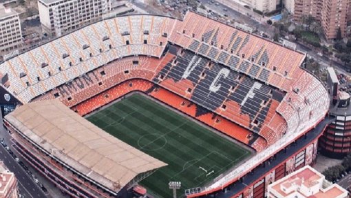 Covid-19: Jogadores, treinadores e direção do Valência reduzem salários