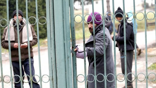 Covid-19: Bósnia-Herzegovina cria campo para monitorizar saúde dos migrantes