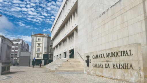 Covid-19: Câmara das Caldas da Rainha distribui 100 mil máscaras pela população