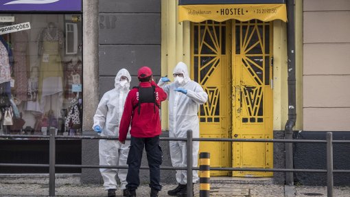 Covid-19: Seis migrantes de hostel em Lisboa estão por localizar - SEF