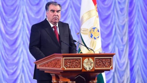 Covid-19: Tajiquistão pede à população que não jejue no Ramadão porque fica fraca e vulnerável